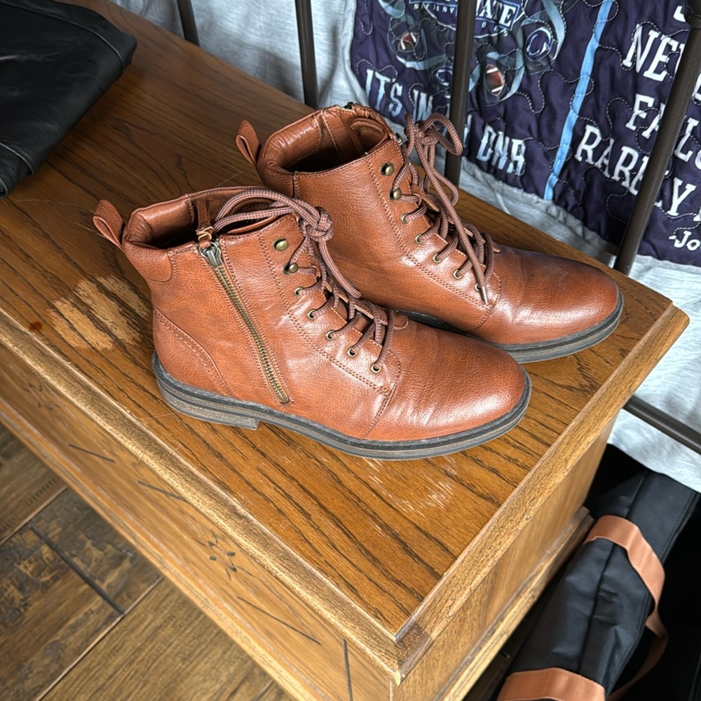 Bare Traps Leather Boots size 9